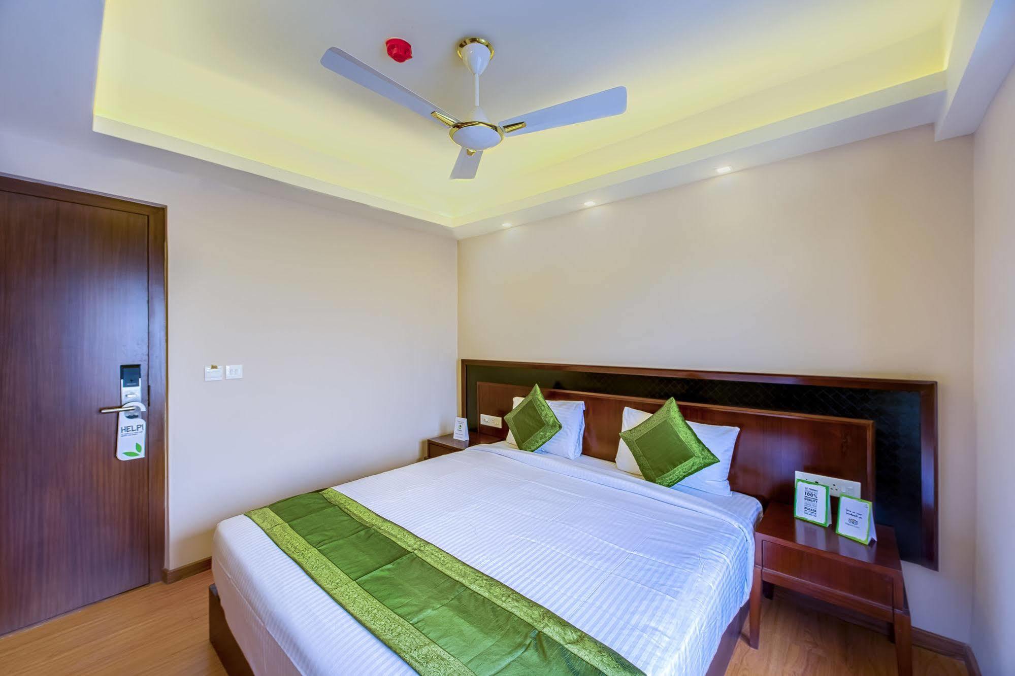 Treebo Vedanta Hotel Calcutta Exterior foto