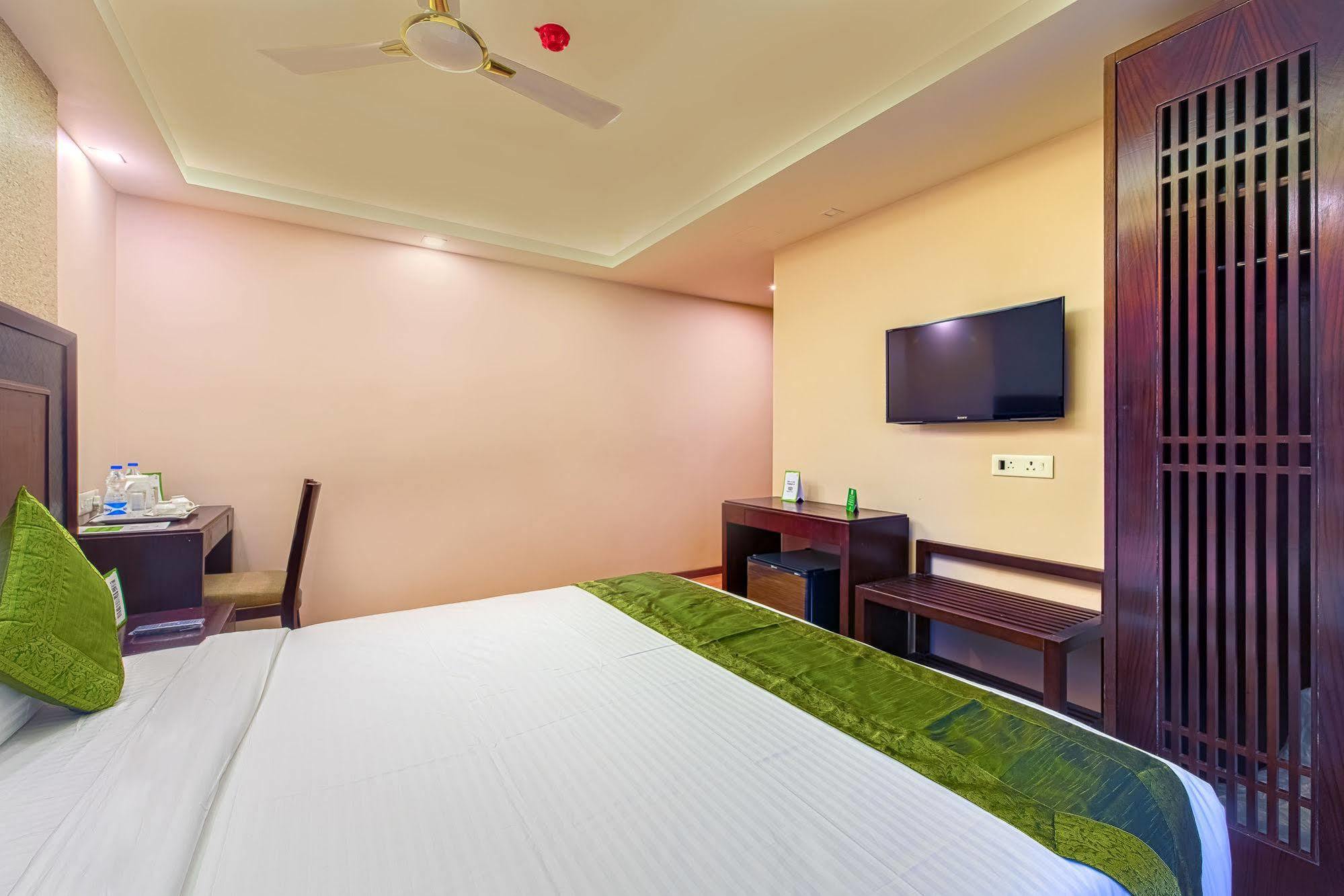 Treebo Vedanta Hotel Calcutta Exterior foto