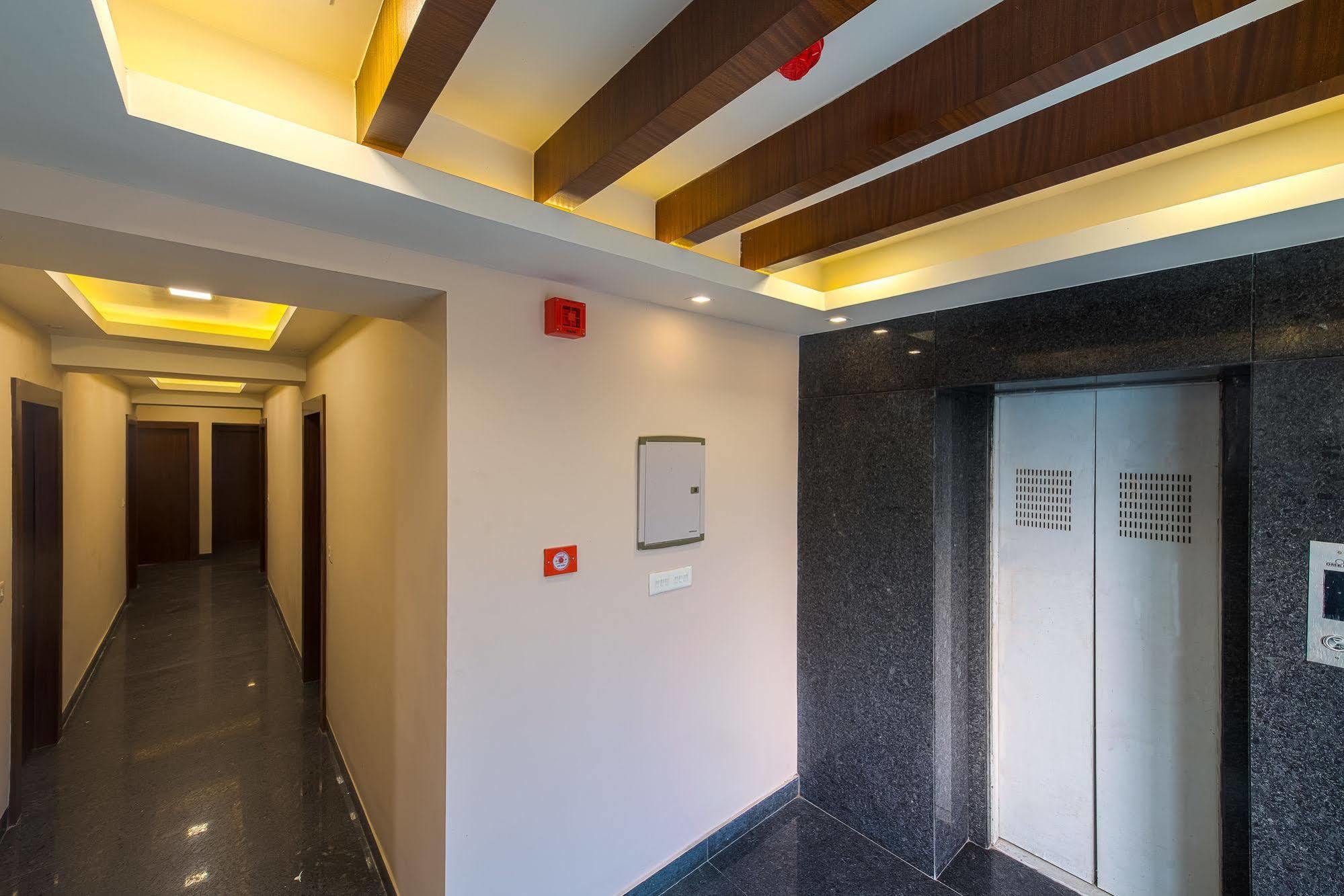 Treebo Vedanta Hotel Calcutta Exterior foto